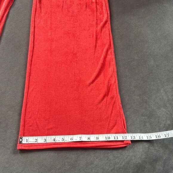 Women’s Red Deep V-Neck Halter Jumpsuit Ring Accent Wide Leg BodyCon Size L NEW - Picture 11 of 12